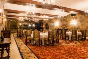Hotel Fortaleza do Guincho Relais & Châteaux餐厅或其他用餐的地方