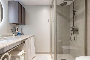 Ein Badezimmer in der Unterkunft Nordic Gem