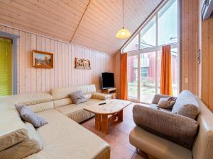 Televisyen dan/atau pusat hiburan di ideales Ferienhaus für Familien