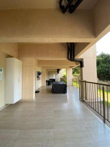 Et opholdsområde på Apartamento com ar condicionado no Bairro Cabral