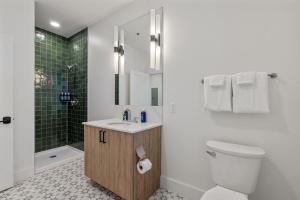 Bany a The Continental, powered by Placemakr - Downtown - Market Square