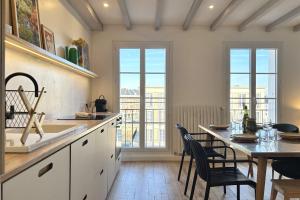 Køkken eller tekøkken på Le Mandela - Centre Historique Perret