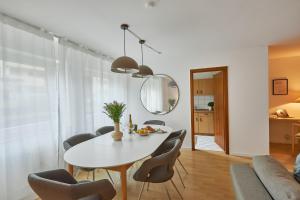 Χώρος καθιστικού στο Nicole, schönes Apartment in Pforzheim