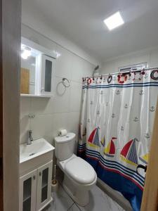 Koupelna v ubytování Departamento con pileta en Puerto Iguazú