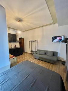 TV a/nebo společenská místnost v ubytování CAMPARY Casa Vacanze + 16 fotografií