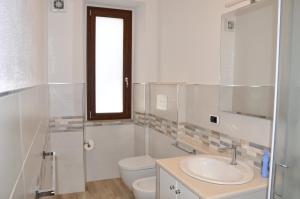 Koupelna v ubytování B&B Baroi Orgosolo