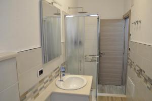 Koupelna v ubytování B&B Baroi Orgosolo