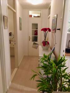 Bilik mandi di House Helena