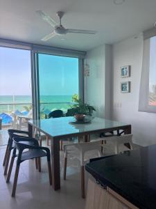 Fotografie z fotogalerie ubytování Mágico Apartamento Frente al Mar 3 Habitaciones PV21 v destinaci Coveñitas + 17 fotografií