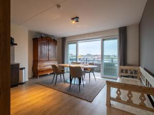 Posezení v ubytování Apartment in Zeeland by Oosterschelde Beach