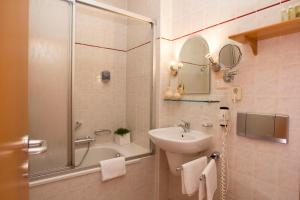 Koupelna v ubytování Hotel Heinz