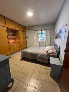 Ένα ή περισσότερα κρεβάτια σε δωμάτιο στο Apartamento con una terraza muy espaciosa +7 φωτογραφίες