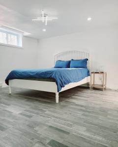 Laprairieにある10 minutes to Montreal entire place 2 bedrooms private entranceのギャラリーの写真