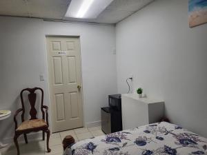 Postel nebo postele na pokoji v ubytování Azucar Miami