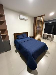 Ένα ή περισσότερα κρεβάτια σε δωμάτιο στο Rent Apartments Finch Nest