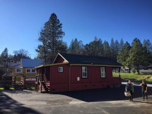 Galeriebild der Unterkunft Yosemite International Hostel in Groveland