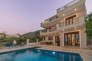 Bazén v ubytování Artemis Oasis Villa with private Pool nebo v jeho okolí