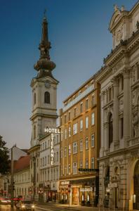 Budova, v ktorej sa hotel nachádza