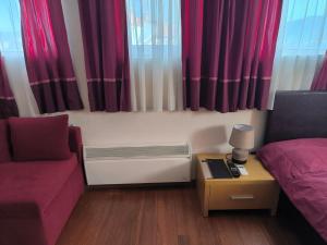 Gallery image of Апартамент-студио Б4-4-1 Божурленд in Bansko