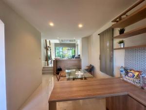 Χώρος καθιστικού στο Issara Village 3 Bed Townhouse with a pool Cha-Am, Huahin