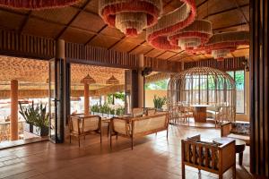 Restaurace v ubytování Larios Beach Holidays