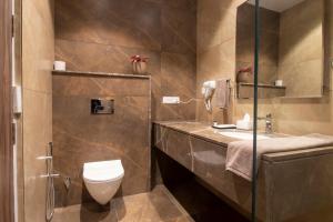 Fotografie z fotogalerie ubytování The Madelinne Hotel v destinaci Muzaffarnagar