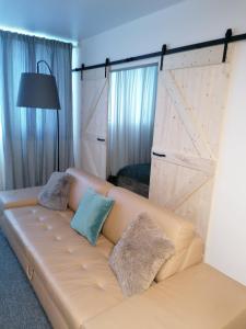 Giường trong phòng chung tại City Center Studio W-Parking and Terrace, By Cohost