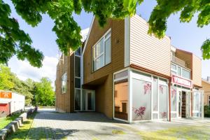 Tòa nhà nơi căn hộ tọa lạc