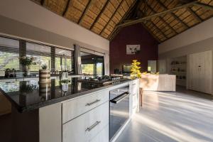 Imagen de la galería de Raptors Luxury Farmhouse, en Hoedspruit