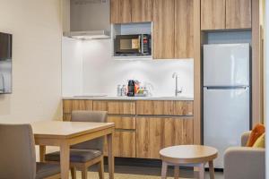 Kuchyň nebo kuchyňský kout v ubytování Holiday Inn & Suites Shin Osaka by IHG + 37 fotografií