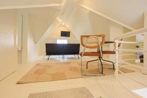Μια τηλεόραση ή/και κέντρο ψυχαγωγίας στο KC Urban Loft