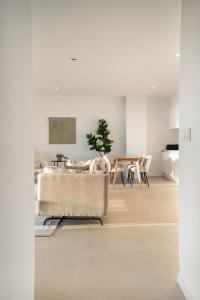 Pure Sea Apartments Villajoyosa的休息区