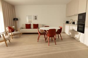 Pure Sea Apartments Villajoyosa的厨房或小厨房