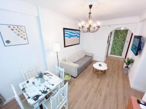 O zonă de relaxare la Apartment with jacuzzi en Torremolinos, Garipolo 1 by NAMASTE ELITE