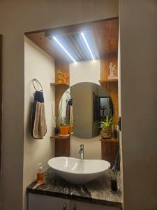 Ένα μπάνιο στο Reverie Homestay