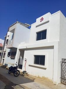 Galeriebild der Unterkunft Dwarka Bungalow Only Family in Dwarka
