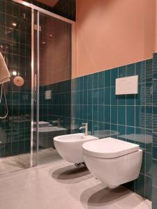 Bilik mandi di The 6 apartments S +19 gambar