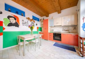 Η κουζίνα ή μικρή κουζίνα στο Il Rifugio dell'artista