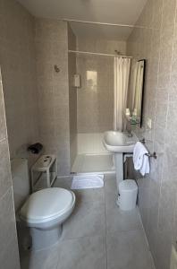 Koupelna v ubytování Hostal Legaz