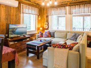 Μια τηλεόραση ή/και κέντρο ψυχαγωγίας στο Holiday Home Joutenranta by Interhome +33 φωτογραφίες