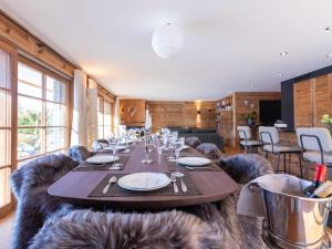 Khu vực ghế ngồi tại Apartment Domaine du Roc 1 -2 by Interhome