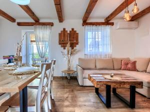 Istumisnurk majutusasutuses Holiday Home Casa Darel by Interhome +22 fotot