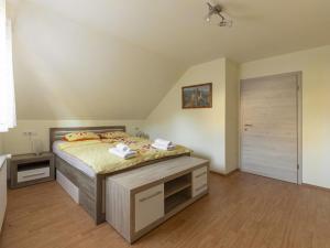 Ένα ή περισσότερα κρεβάτια σε δωμάτιο στο Apartment Pr' Kavač by Interhome +41 φωτογραφίες