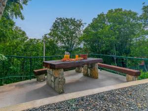 Gambar di galeri bagi Holiday Home Luka by Interhome di Luka Krmpotska
