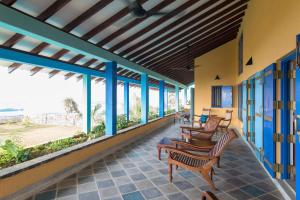 Gallery image of Villa Atulya at Ocean's edge in Mirissa