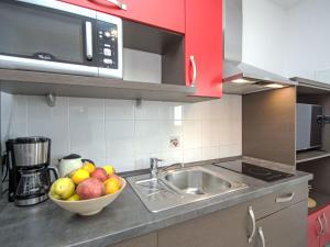 Kuchyň nebo kuchyňský kout v ubytování Apartment Aquanur-3 by Interhome + 25 fotografií