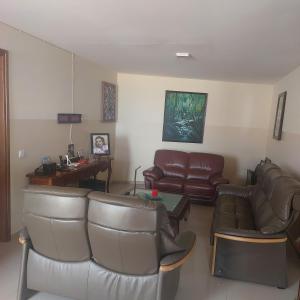 Istumisnurk majutusasutuses Oia Mindelo Chambre d'hotes