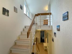 TV a/nebo společenská místnost v ubytování Holiday Home Mimi by Interhome