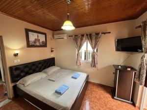Una cama o camas en una habitación de Apartment Donend