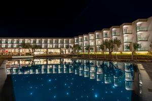 สระว่ายน้ำที่อยู่ใกล้ ๆ หรือใน Amaronda Resort & Spa Eretria +60 ภาพ